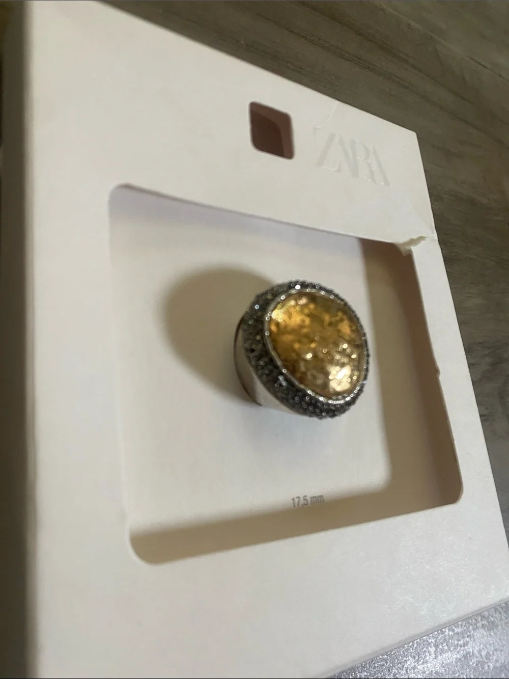 NWT Zara Crystals Texture Maxi Ring
